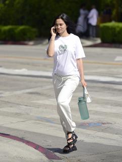 Shanina Shaik feet photo thumbnail