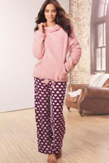 Shanina Shaik feet photo thumbnail