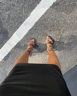 Shanina Shaik feet photo thumbnail