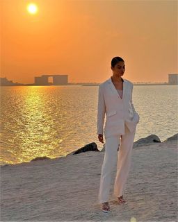 Shanina Shaik feet photo thumbnail