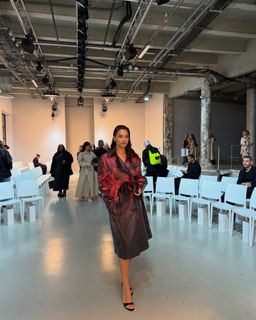 Shanina Shaik feet photo thumbnail