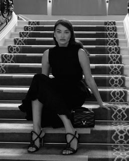 Shanina Shaik feet photo thumbnail