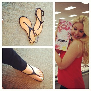 Shanna Moakler feet photo 6