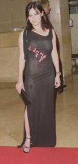 Shannen Doherty feet photo thumbnail