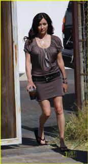Shannen Doherty feet photo thumbnail