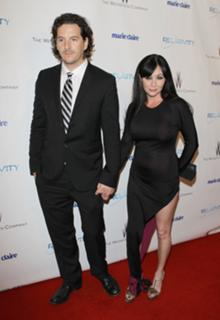 Shannen Doherty feet photo thumbnail