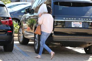 Shannen Doherty feet photo thumbnail