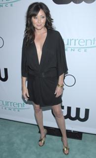 Shannen Doherty feet photo thumbnail