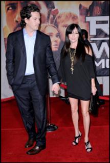 Shannen Doherty feet photo thumbnail