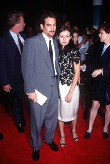 Shannen Doherty feet photo thumbnail