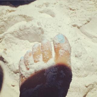 Shannon Bream feet photo thumbnail