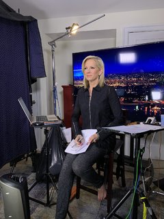 Shannon Bream feet photo thumbnail