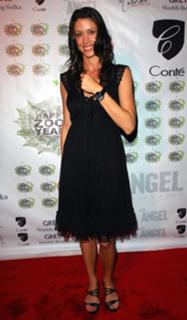 Shannon Elizabeth feet photo thumbnail