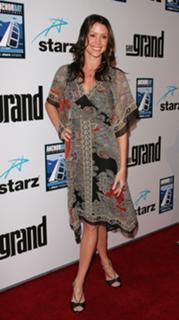 Shannon Elizabeth feet photo thumbnail
