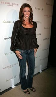 Shannon Elizabeth feet photo thumbnail