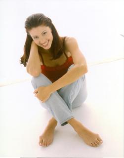 Shannon Elizabeth feet photo thumbnail