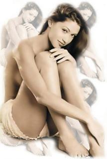Shannon Elizabeth feet photo thumbnail