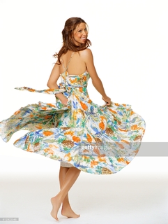 Shannon Elizabeth feet photo thumbnail