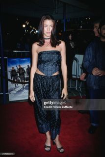 Shannon Elizabeth feet photo 9