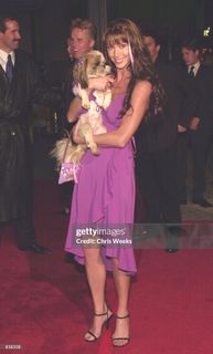 Shannon Elizabeth feet photo 2