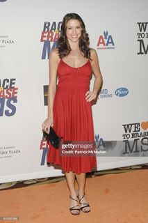 Shannon Elizabeth feet photo 2