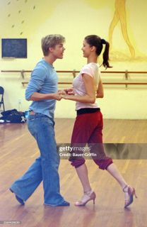 Shannon Elizabeth feet photo 7