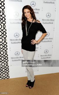 Shannon Elizabeth feet photo 20