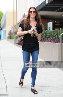Shannon Elizabeth feet photo 13