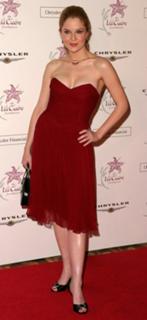 Shannon Lucio feet photo 4
