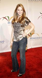 Shannon Lucio feet photo 16