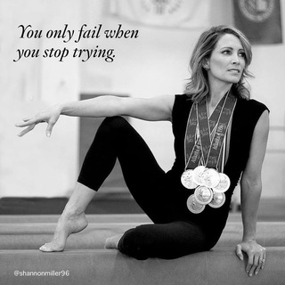 Shannon Miller feet photo 17