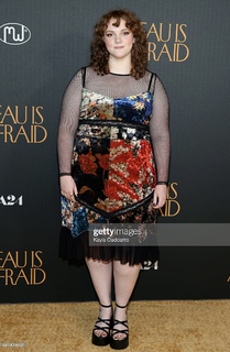 Shannon Purser feet photo 12