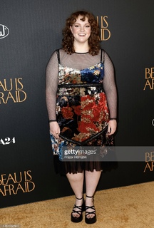 Shannon Purser feet photo 11