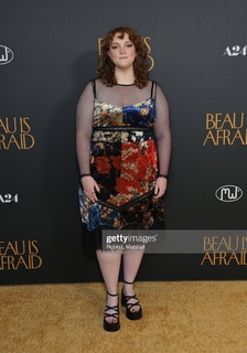 Shannon Purser feet photo 10