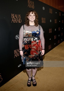 Shannon Purser feet photo 9