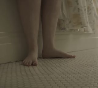 Shannon Purser feet photo 1