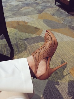 Shannon Spake feet photo 18