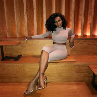 Shannon Thornton feet photo 16