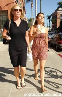 Shannon Tweed feet photo thumbnail