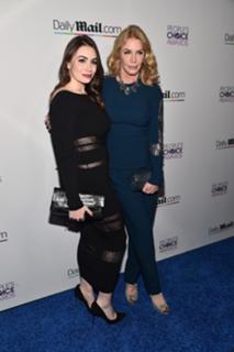 Shannon Tweed feet photo thumbnail