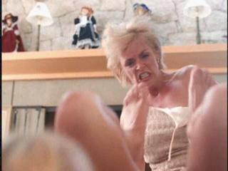 Shannon Tweed feet photo thumbnail