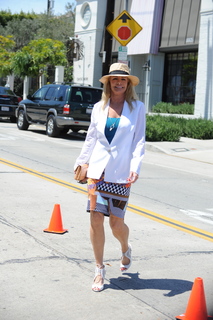 Shannon Tweed feet photo thumbnail