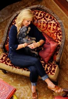 Shannon Tweed feet photo thumbnail