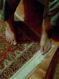 Shannyn Sossamon feet photo thumbnail