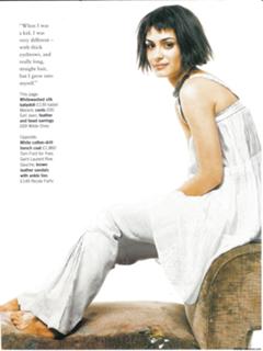 Shannyn Sossamon feet photo thumbnail