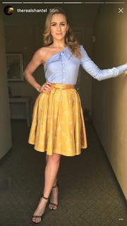 Shantel VanSanten feet photo thumbnail