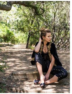 Shantel VanSanten feet photo thumbnail