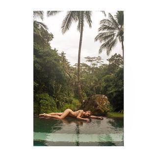 Shantel VanSanten feet photo thumbnail