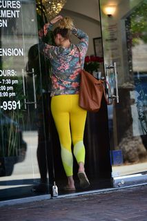 Shantel VanSanten feet photo thumbnail