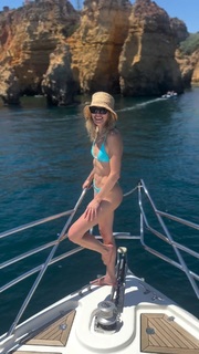 Shantel VanSanten feet photo thumbnail